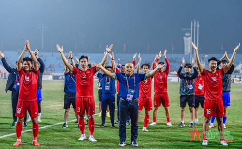Vé trận chung kết Việt Nam - Thái Lan tăng chóng mặt